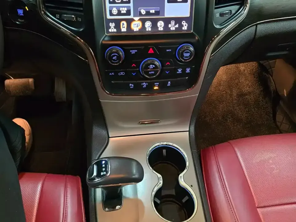 Jeep Grand Cherokee (Import)