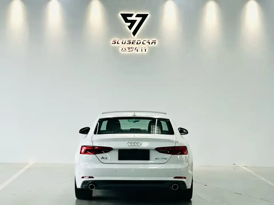 Audi A5 (Import)