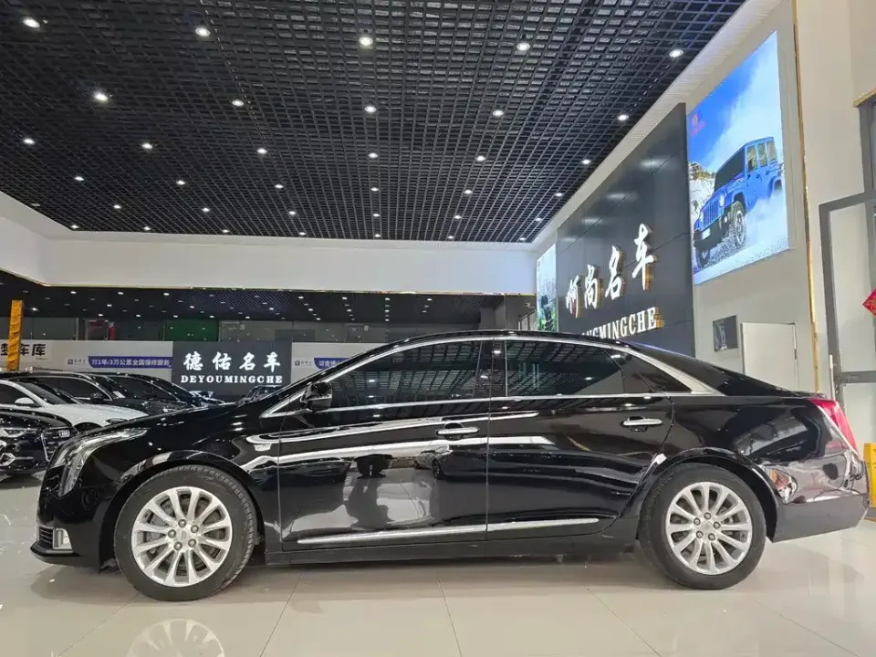 Cadillac XTS