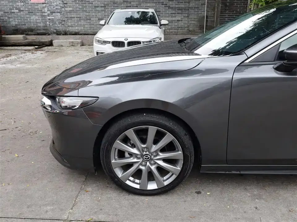 Mazda 3 Axela