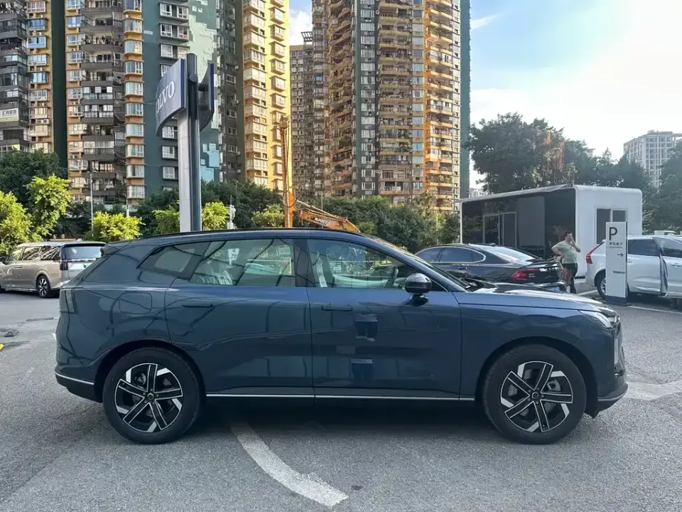 Volvo XC70 PHEV