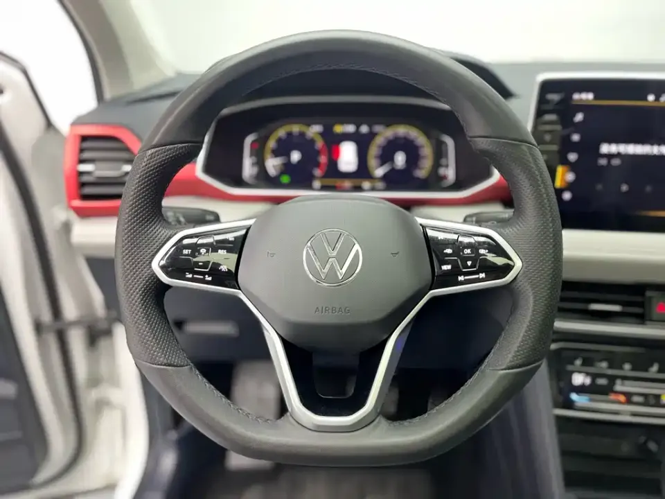 Volkswagen Tharu