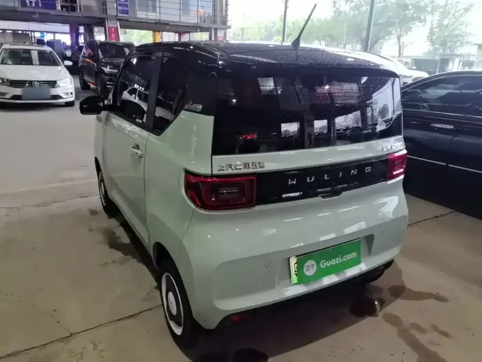 Wuling MINIEV