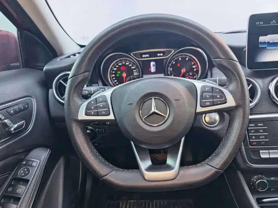 Mercedes-Benz GLA