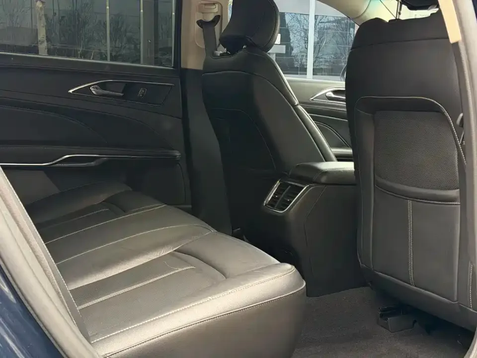 Ford Taurus