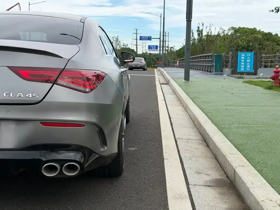 Mercedes-Benz CLA AMG