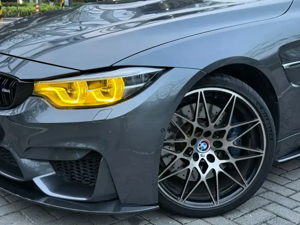 BMW M4
