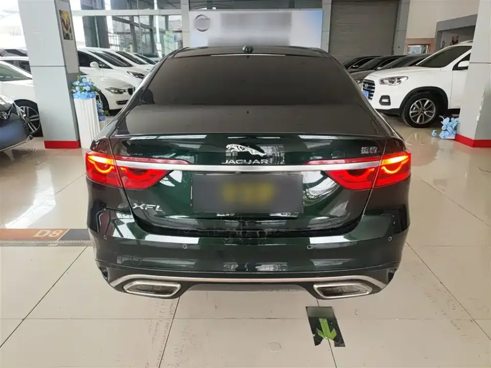 Jaguar XFL