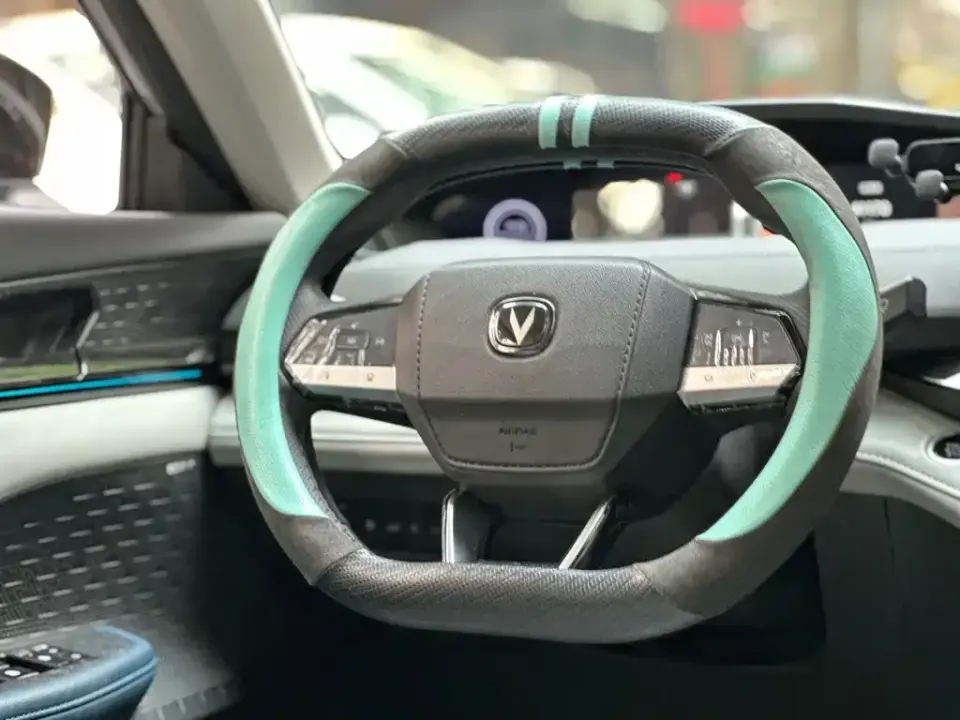 Changan UNI-V iDD