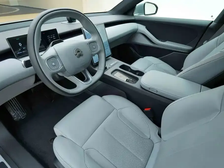 Nio ET5T