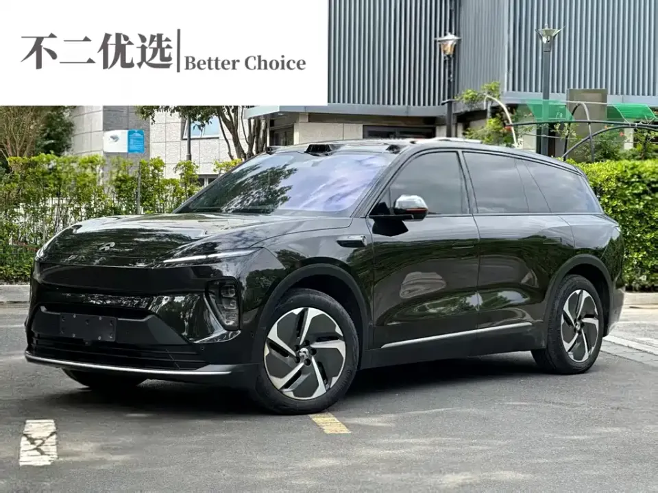 Nio ES8