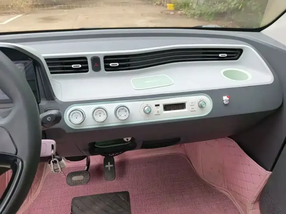 Wuling MINIEV