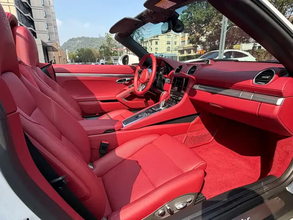 Porsche 718