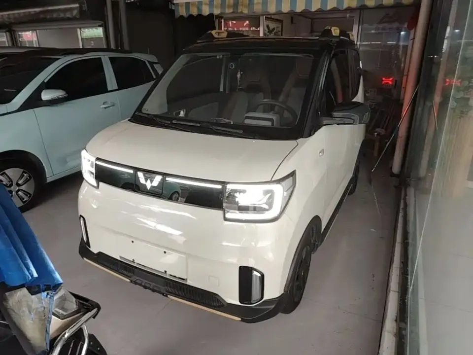 Wuling MINIEV