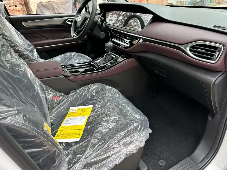 GAC Trumpchi M6