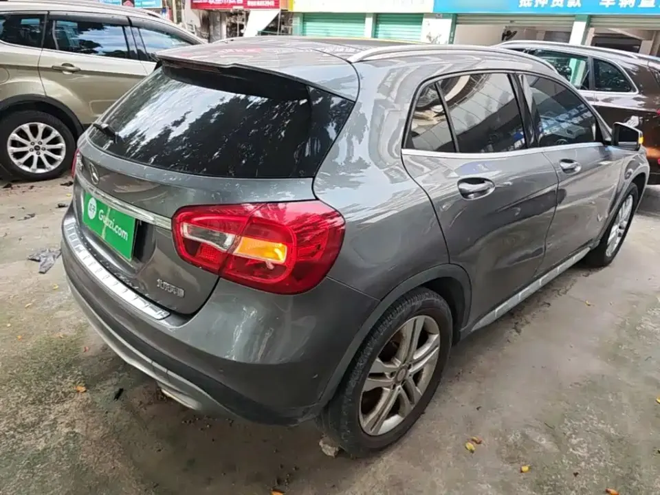 Mercedes-Benz GLA