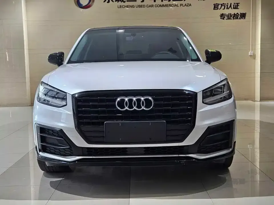 Audi Q2L
