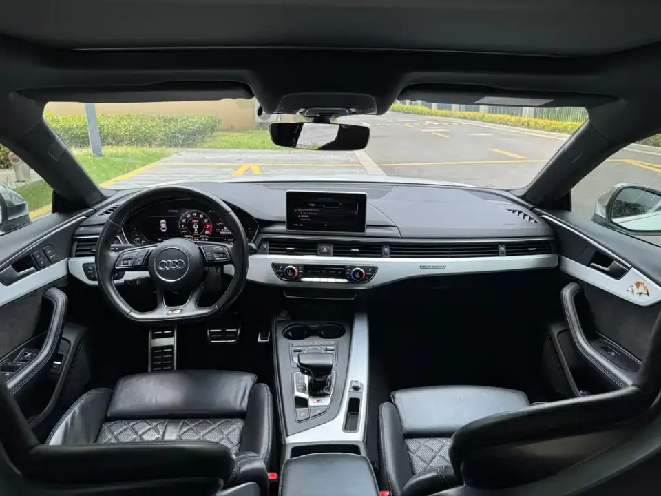 Audi S5