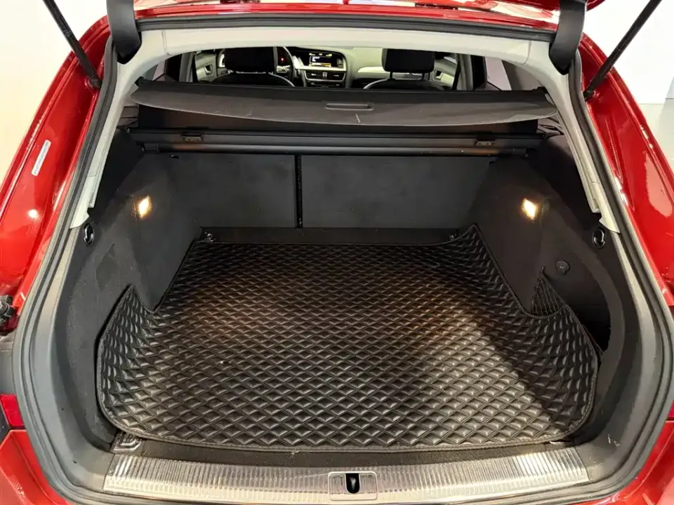 Audi A4 (Import)