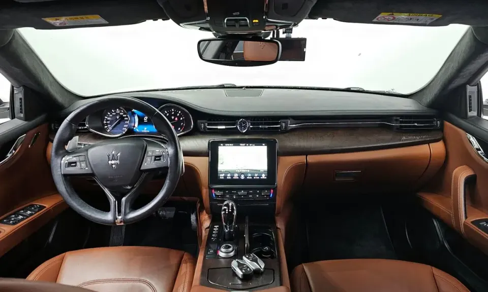 Maserati Quattroporte