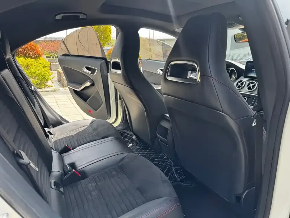 Mercedes-Benz CLA (Import)