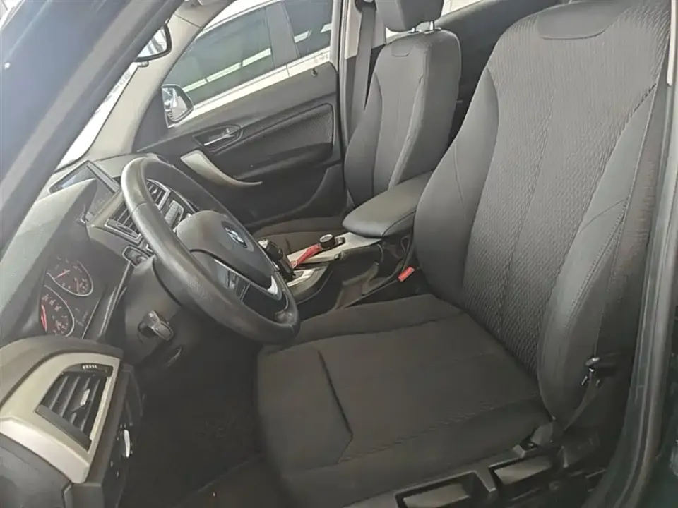 BMW 1 Series (Import)
