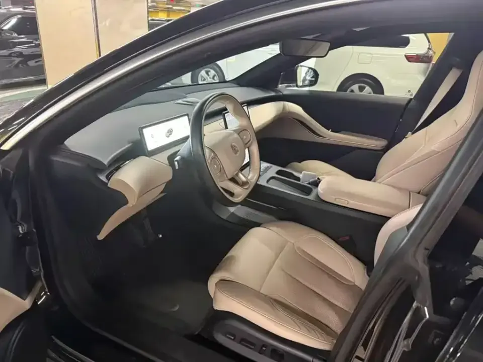 Nio ET5T