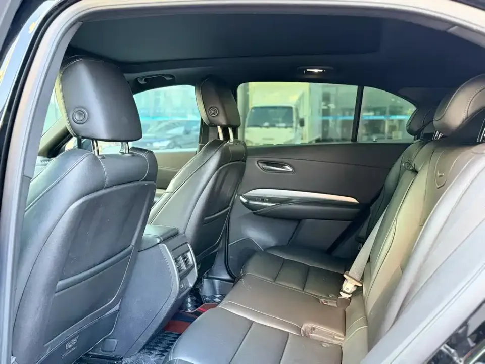 Cadillac XT4