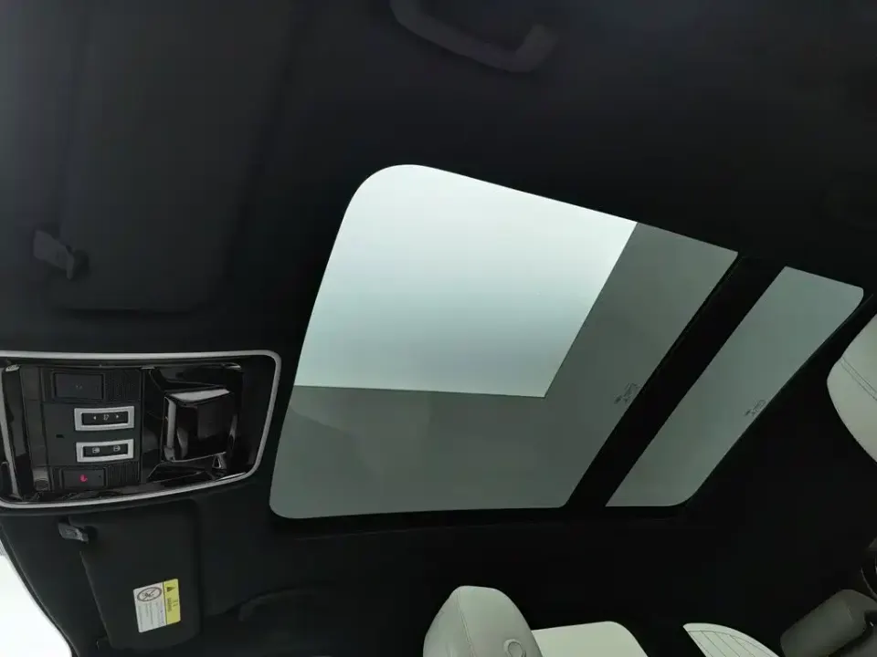 Land Rover Velar