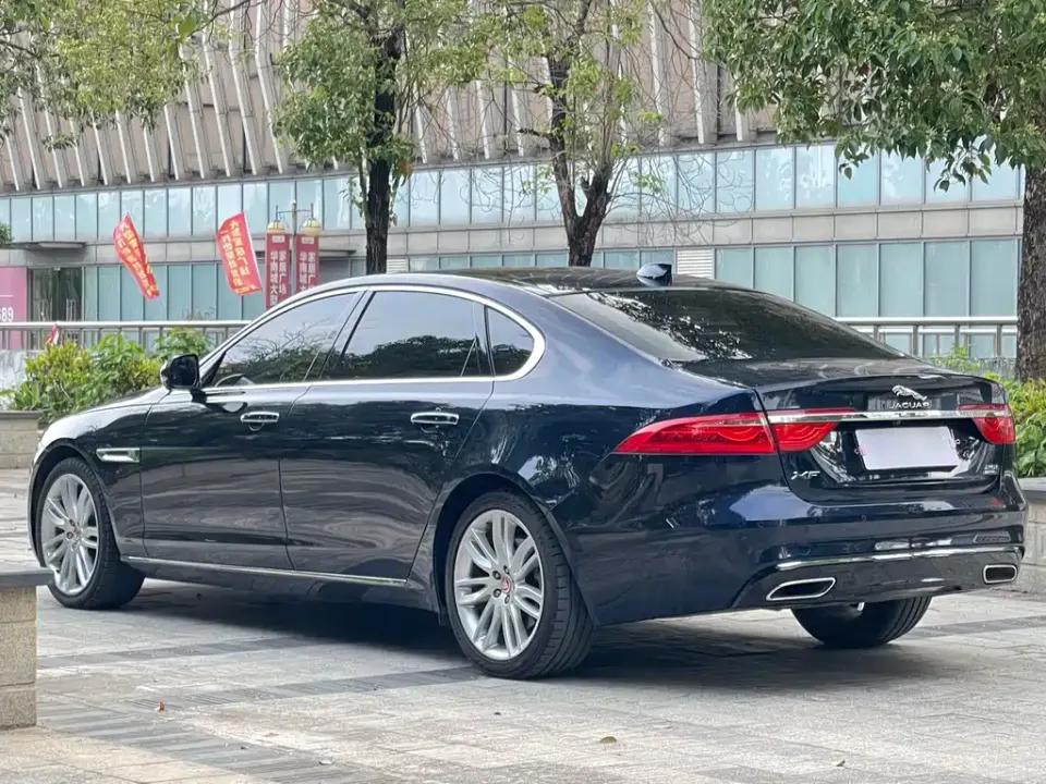 Jaguar XFL