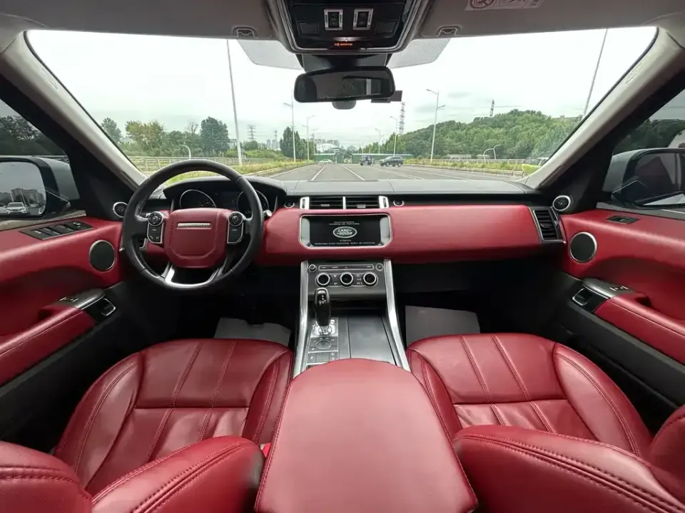 Land Rover Sport
