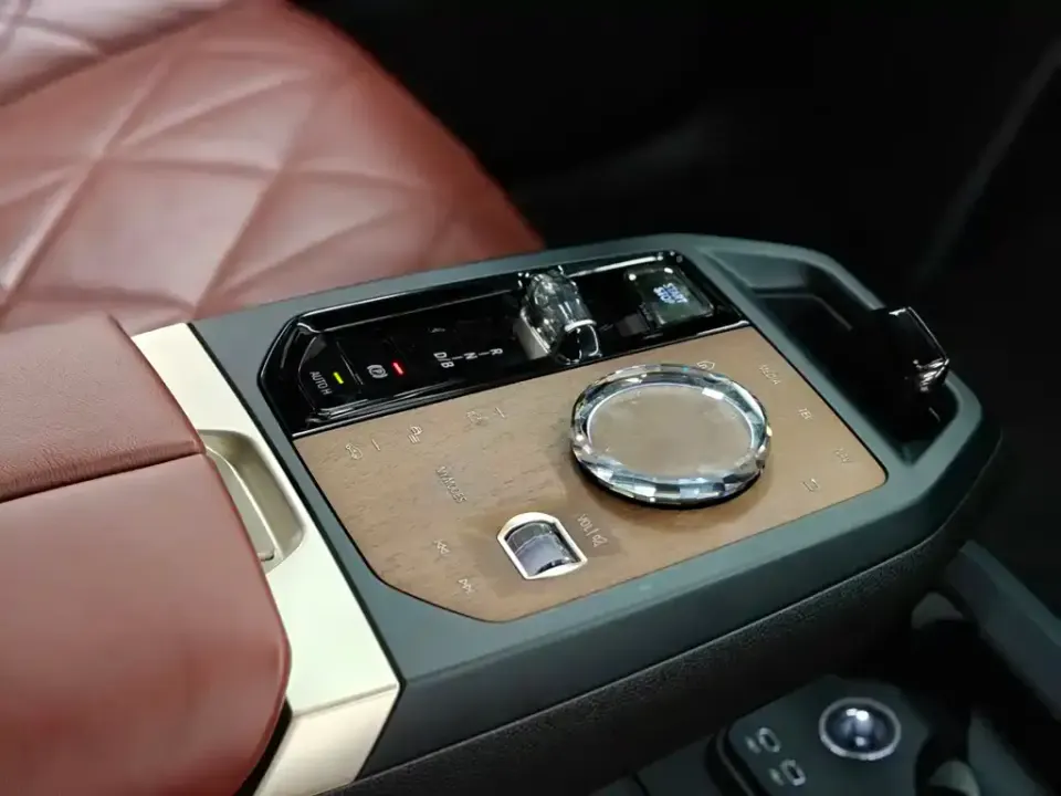 BMW iX M60