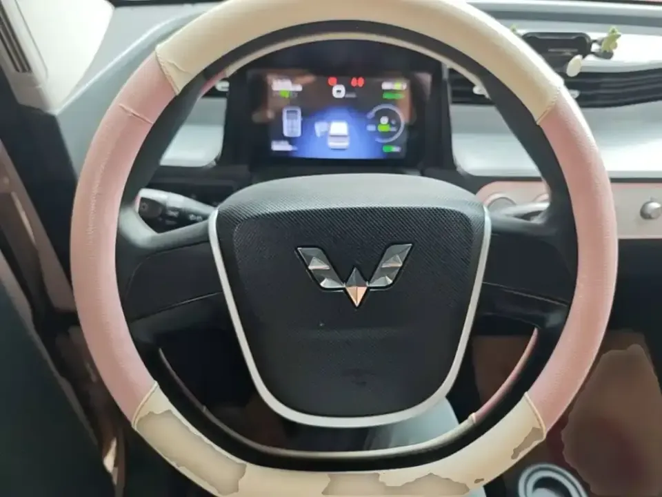 Wuling MINIEV