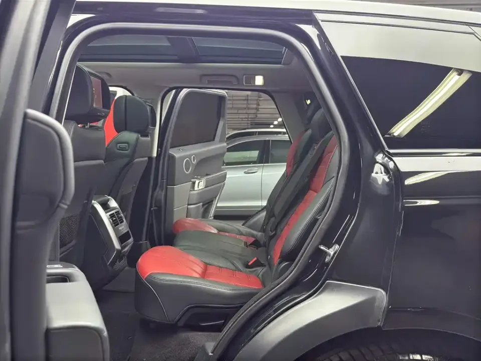 Land Rover Sport