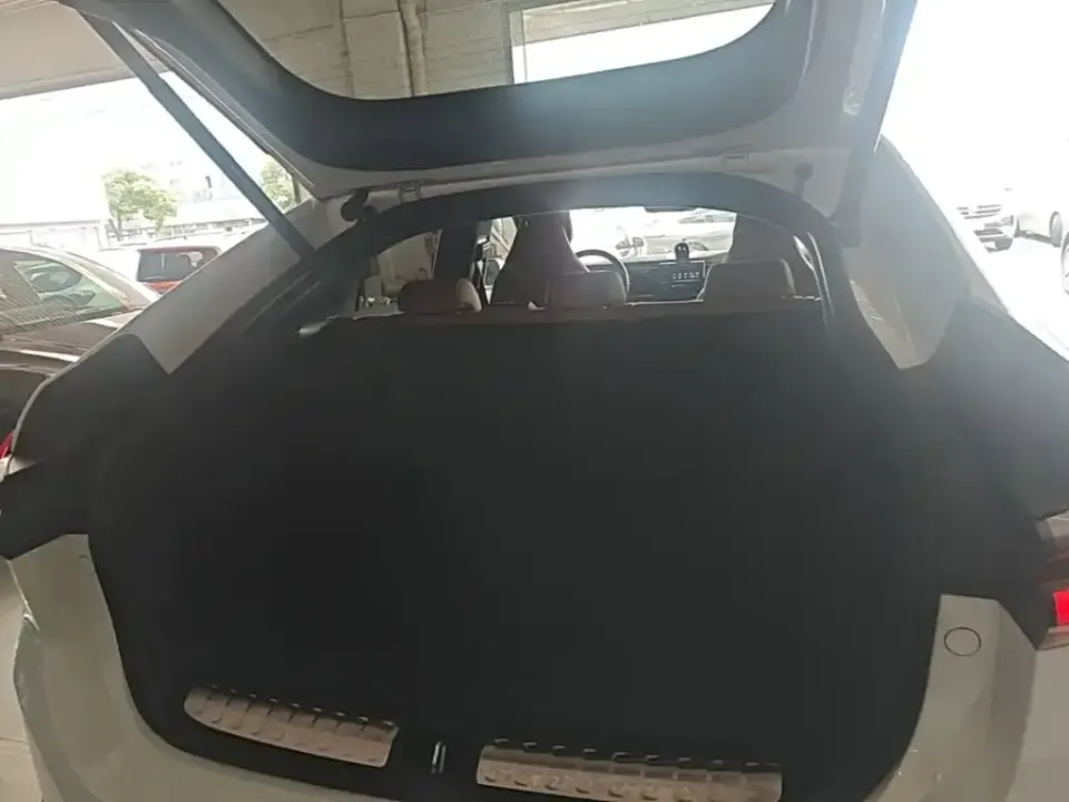 Nio EC6
