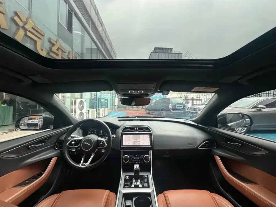 Jaguar XEL