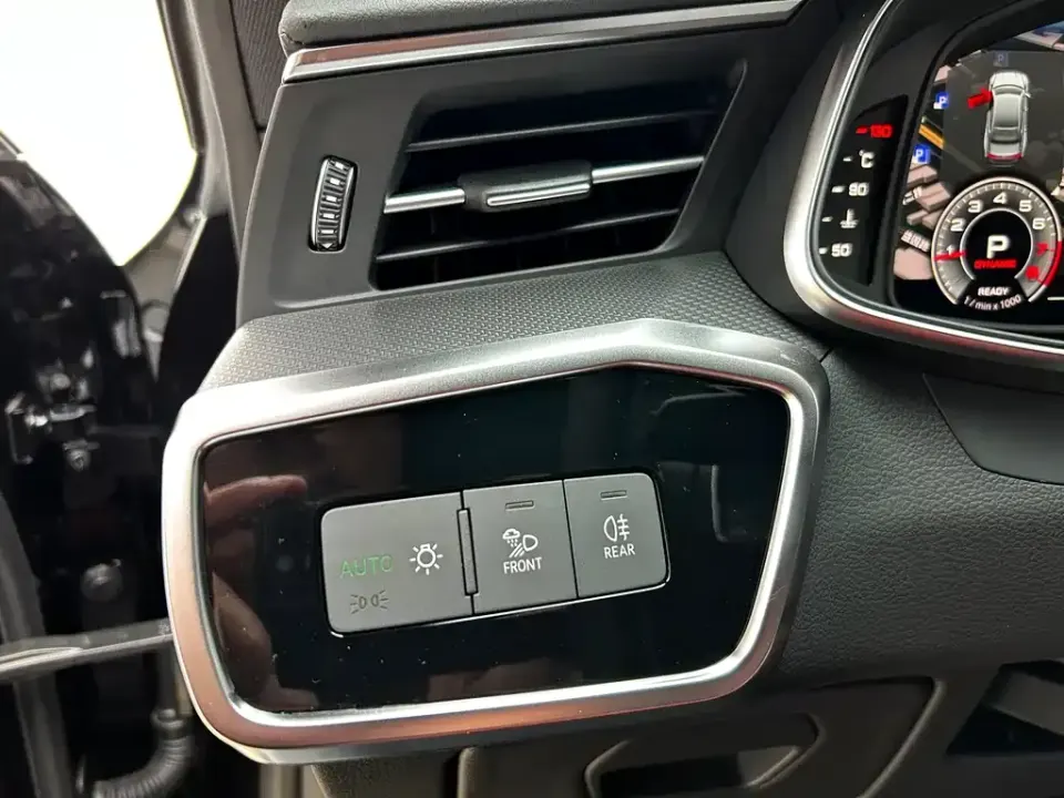 Audi A7L