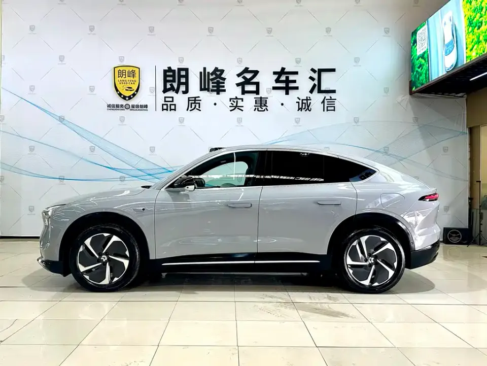 Nio EC6