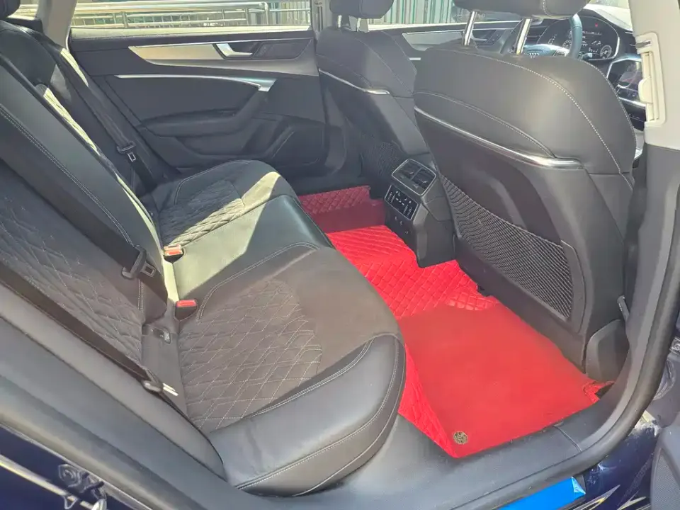 Audi A7L