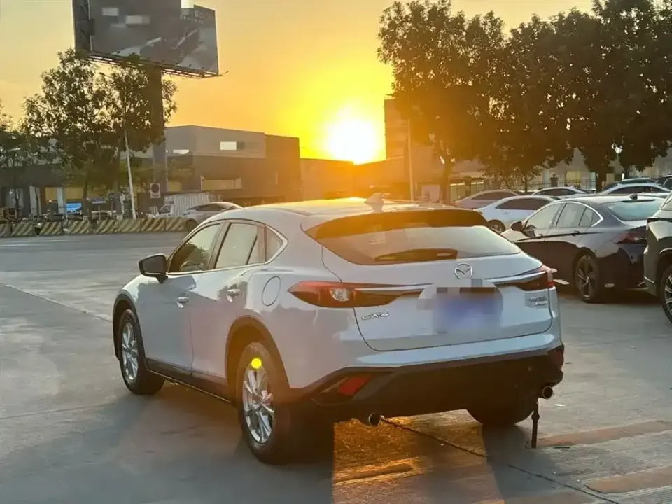 Mazda CX-4