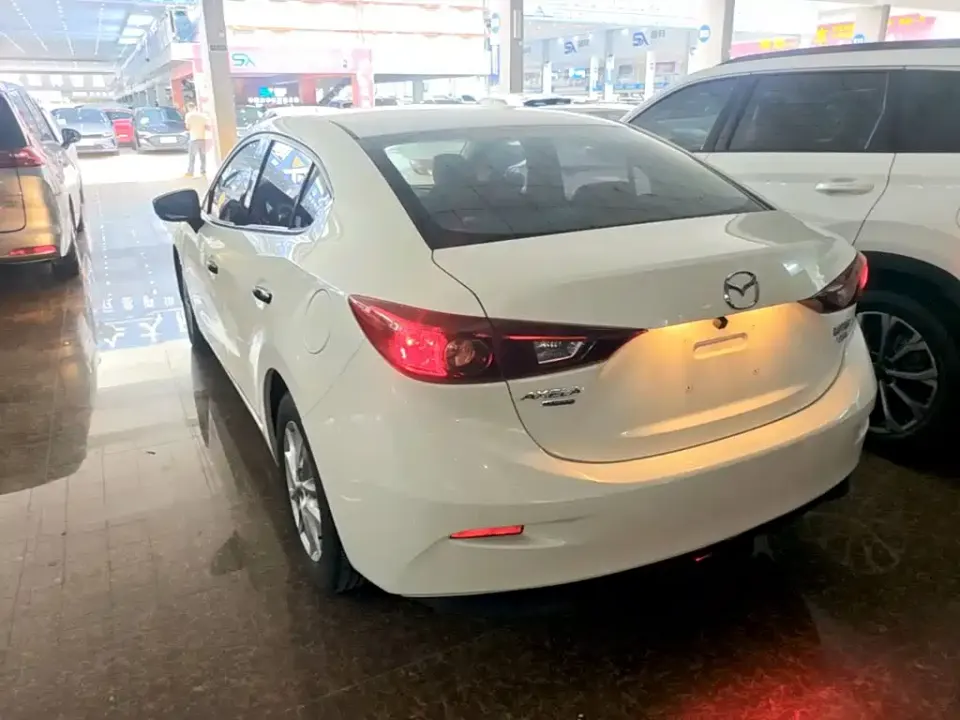 Mazda 3 Axela