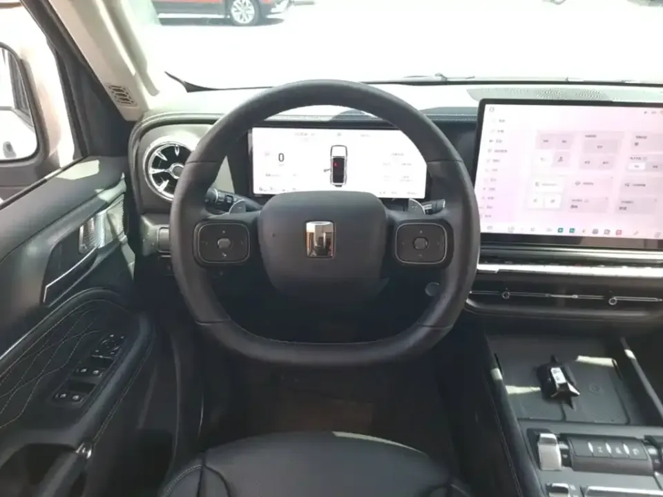Tank Tank 300 New Energy