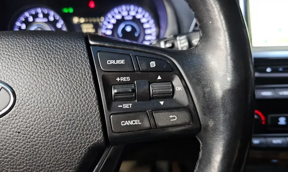 Hyundai Aslan