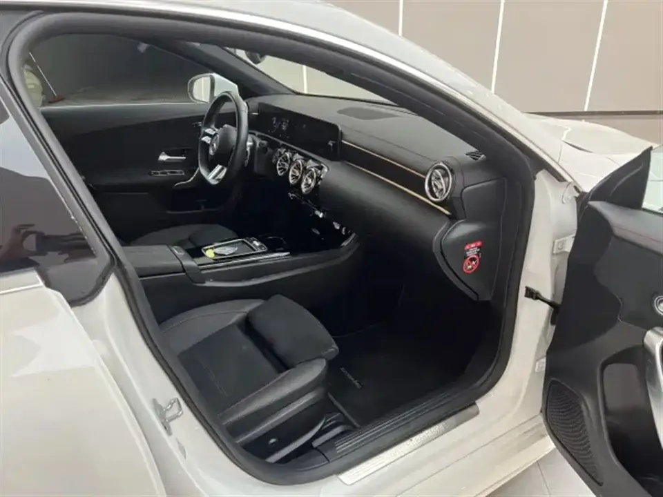 Mercedes-Benz CLA (Import)