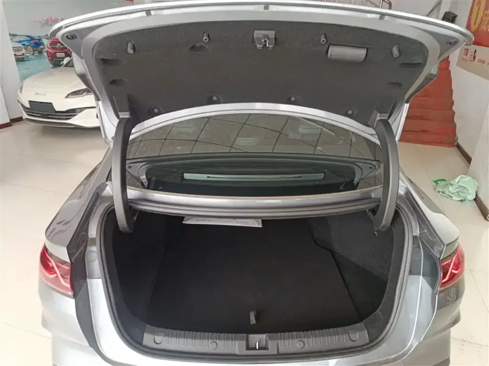 BYD Qin L