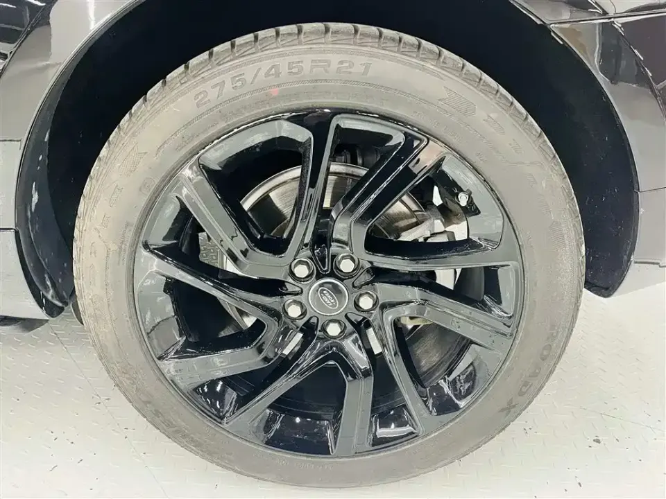 Land Rover Sport