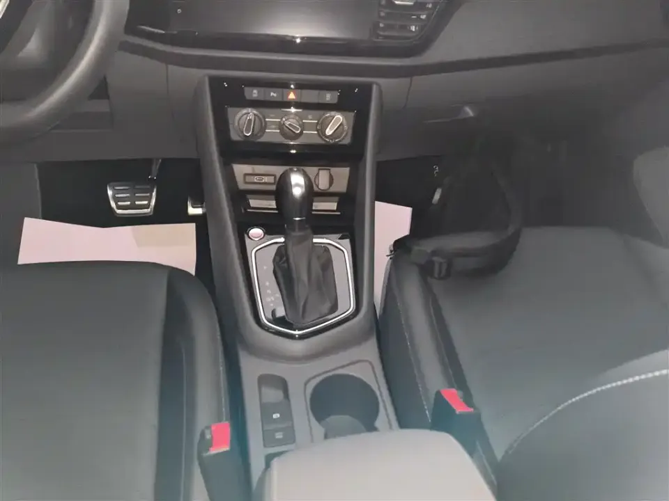 Jetta VS7