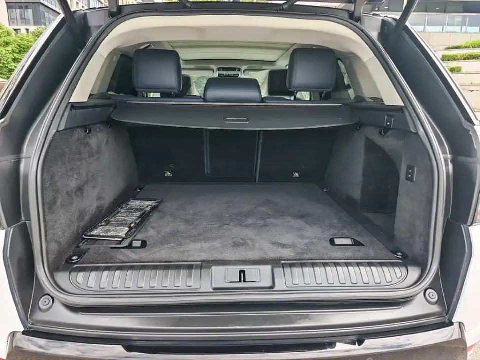 Land Rover Sport