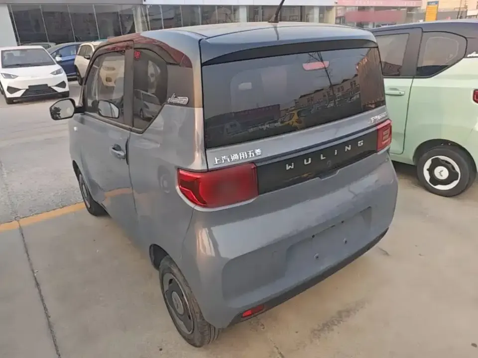 Wuling MINIEV