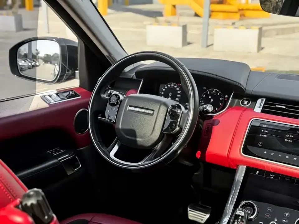 Land Rover Sport